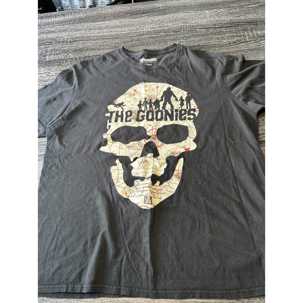 The Goonies Skull Map Graphic T-Shirt XL Black Hybrid Apparel 100% Cotton Movie - Picture 2 of 3